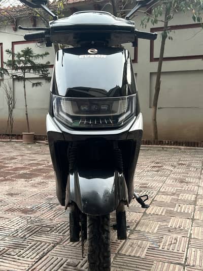 Eveon electric scoty