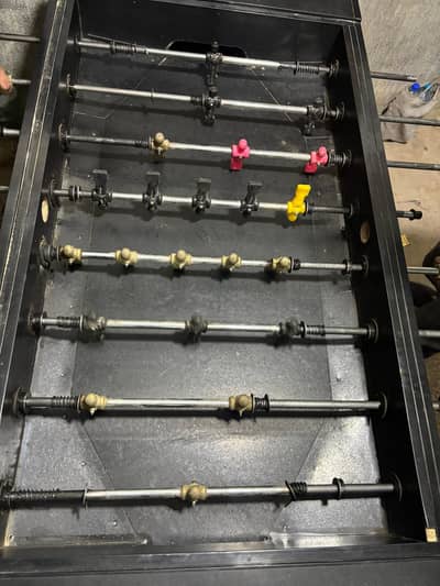 football game two football table urgent for sale  number:03348312647