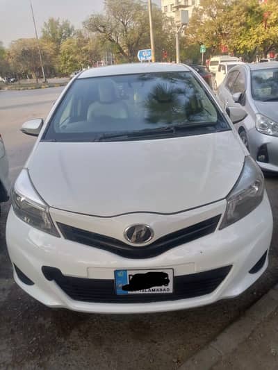 Toyota vitz 2012/2015