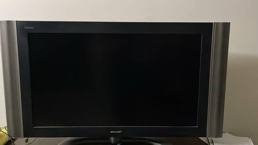 sharp 40 inches TV for sale Urgent sale