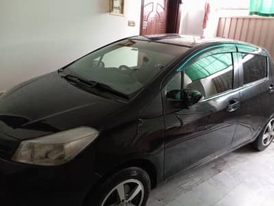 Toyota vitz 2012/2016