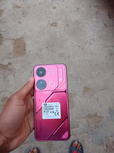itel p65 4+4 128 gb memory