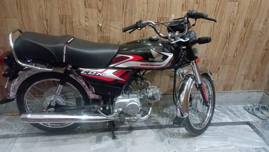Honda 70 for sale 03057975474