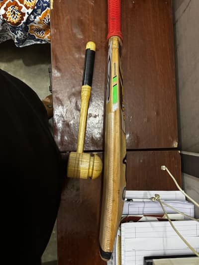 English willow cricket bat for urgent sale