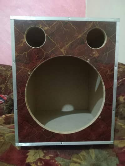 10 INCH BOX BILKUL OK HAE BRAND NEW