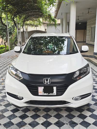 Good Honda Vezel in Genuine condition