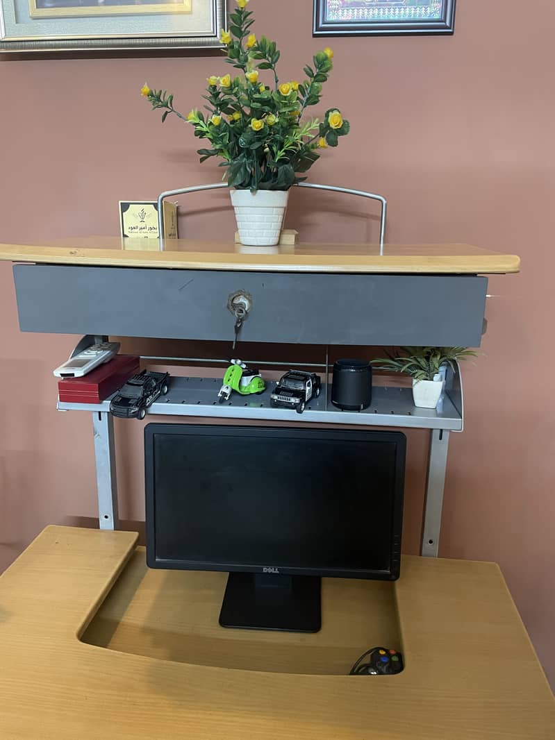 Computer Table/ study table 3