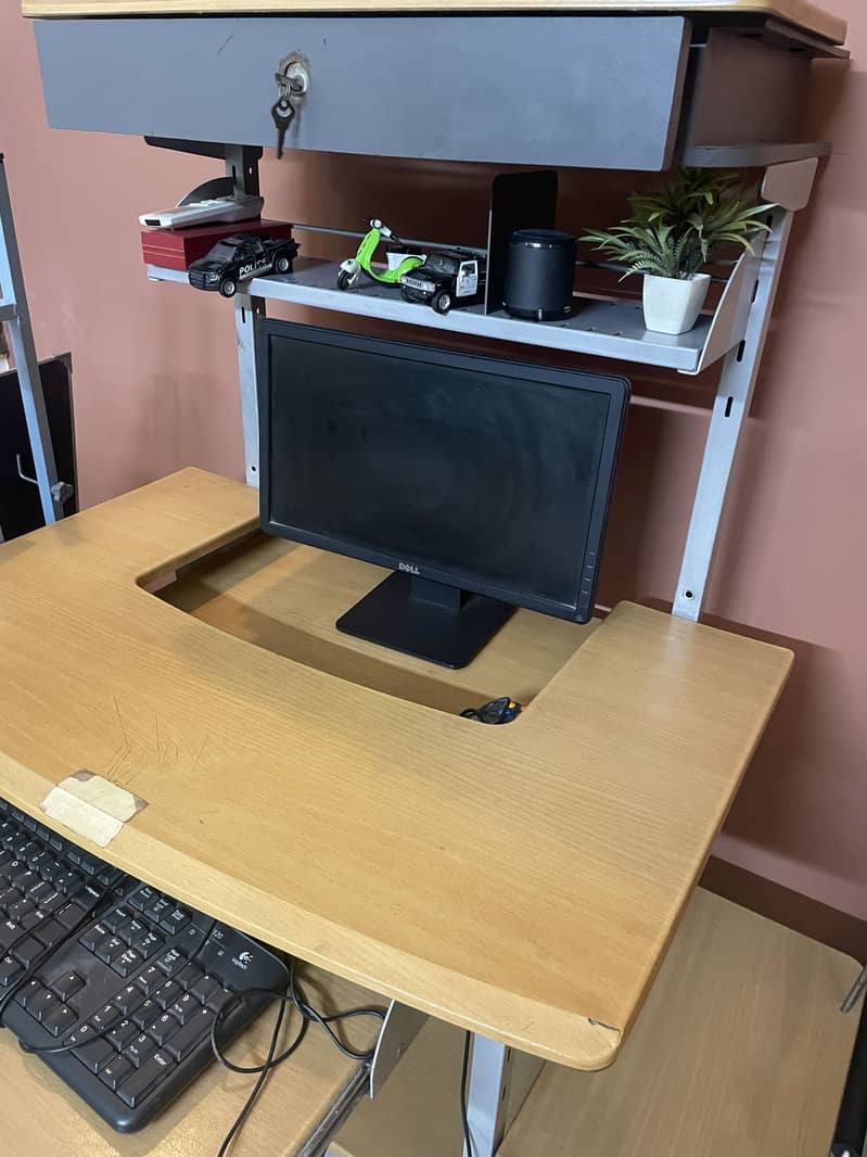 Computer Table/ study table 5