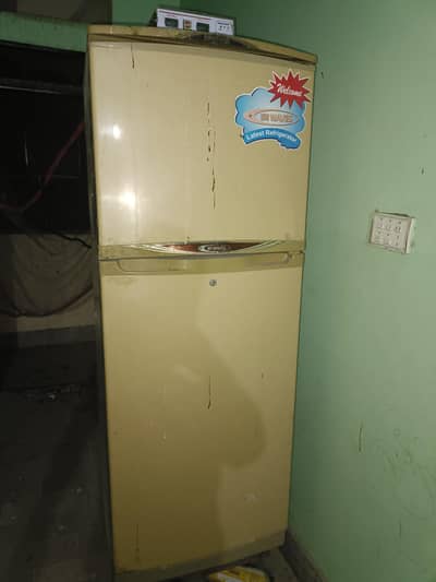 medium size fridge urgent sell