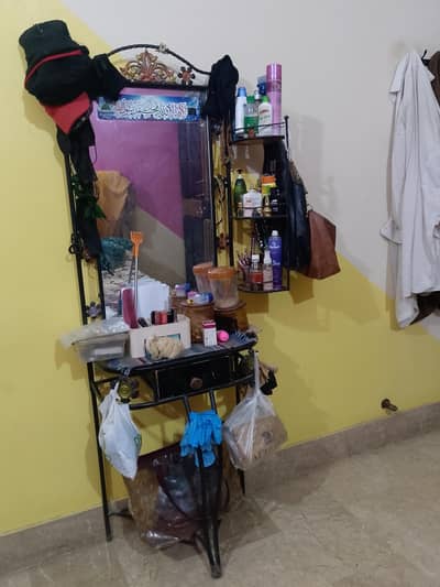 Iron Dressing Table