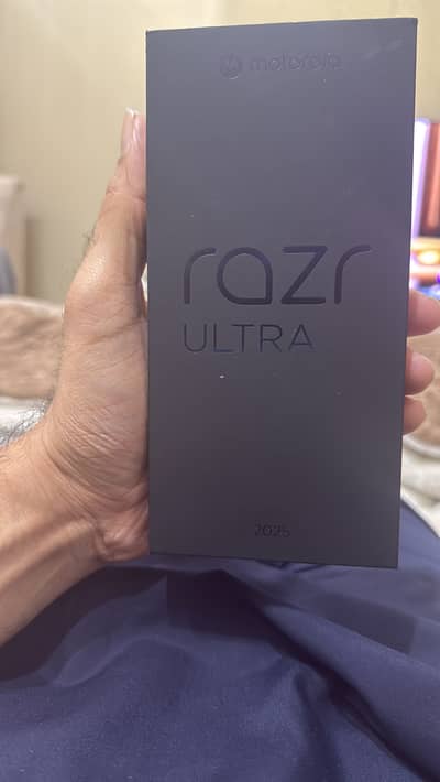 Razr ultra 2025