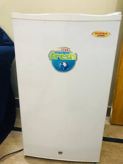 supra mini fridge, refrigerator,small fridge,room fridge
