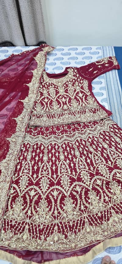 Bridal Lehnga and Kundan made bridal jewellery for sale