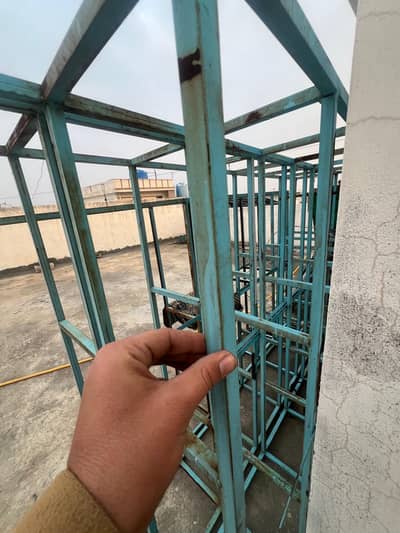 5 pieces Shop Iron Racks & Counter