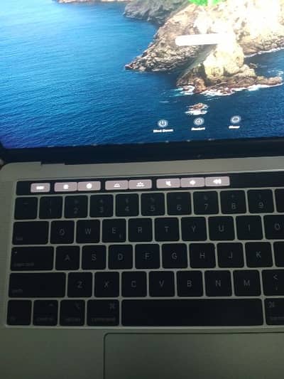 MacBook pro 2017 intel core i7