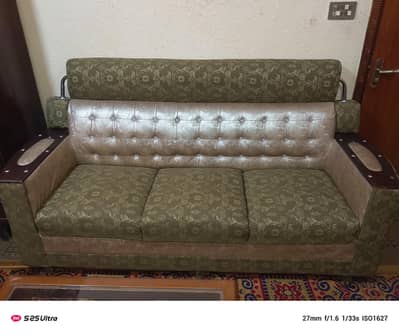 6 seater sofa set(only serious buyers contact)