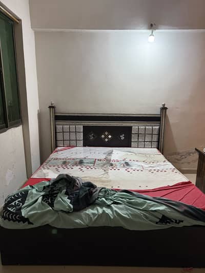 Bed with master metress