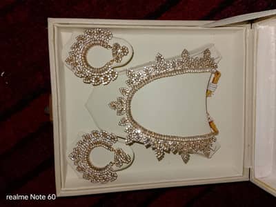 Necklace and earrings set