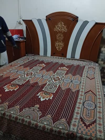 bilkul new bed ha saaf condition