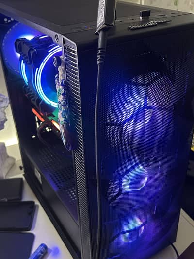 RYZEN 7 7700 32GB RAM GAMING PC