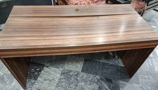 Computer table/ Gaming table/office table