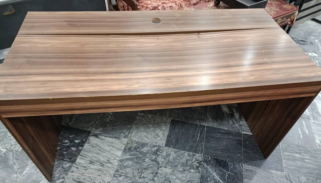 Computer table/ Gaming table/office table 0