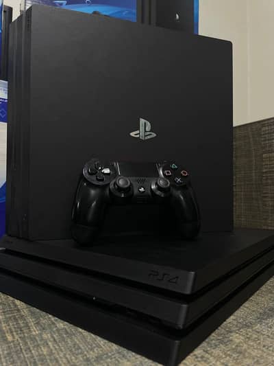 PS4 slim/fat PS4 pro ( jailbreak,online ) available 03114121490
