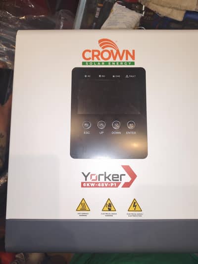 3.6 box pack Crow lafan solar inverter 3 year garranty with home.
