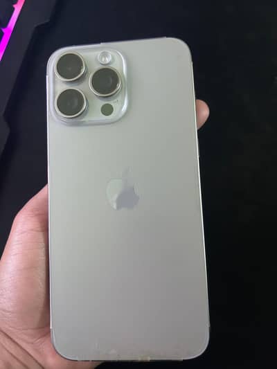 15 Pro Max jv 256gb 10/10 condition