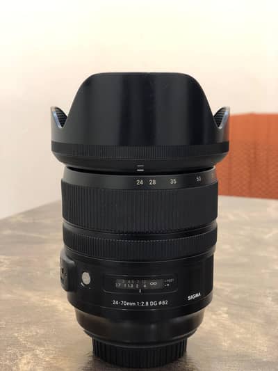 Sigma Lans 24-70  2.8mm Art  Canon Mount