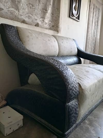 Sofa set 5 seater  (wtsp 03711270832)