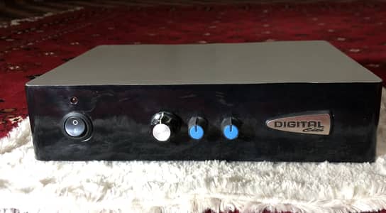 Amplifier stereo