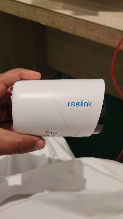 Reoliknk battery rechargeable wireless cameras.