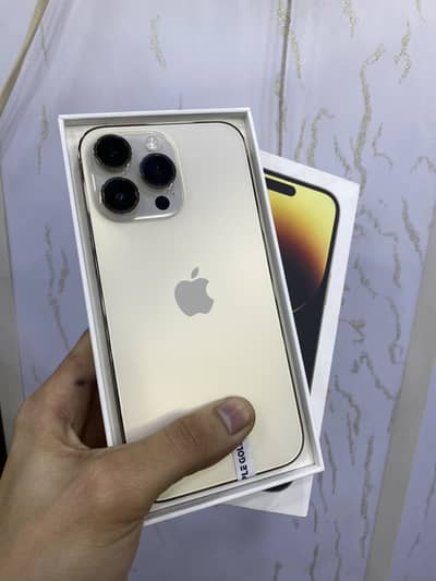 I phone 14 pro Max 256 GB Factory unlock 99% Battery Health with  box