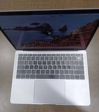 MacBook Air 2019 13-inch, Retina Display | 16GB RAM | 256GB SSD