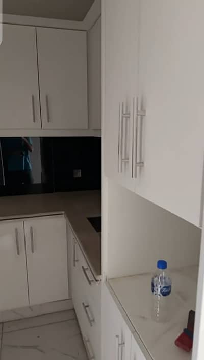 2 bed dd flat for rent in highrise building