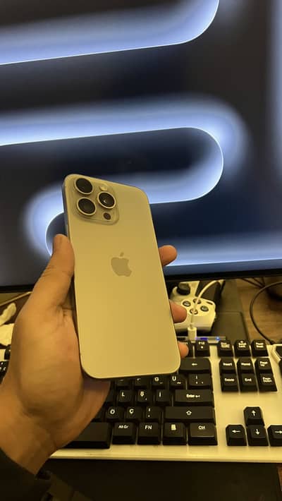 iPhone 15 Pro Max 1TB Storage