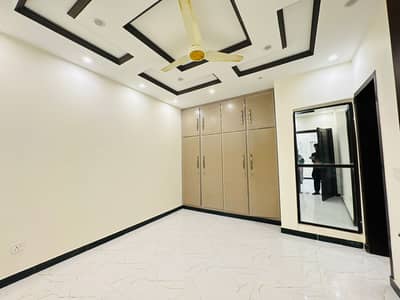 7 MARLA DOUBLE UNIT NEW HOUSE FOR SALE