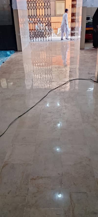 Marble polish work
