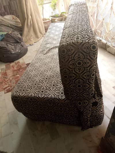 selling sofacum bed