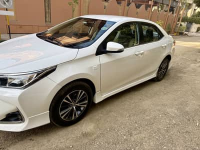 TOYOTA COROLLA ALTIS 1.6 - automatic