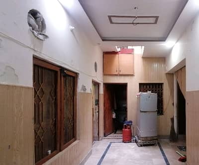 Triple Storey 3 Marla House For Sale In Allama Iqbal Town - Jahanzeb Block Lahore