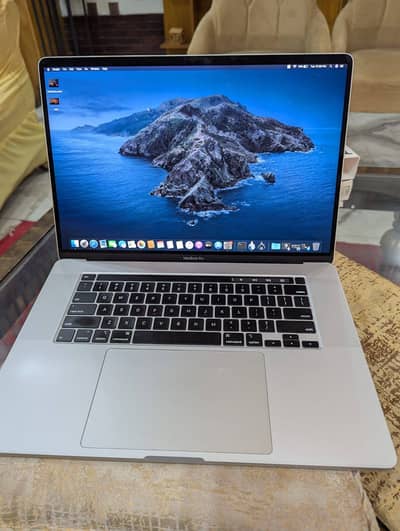 MacBook pro 2019 core i7