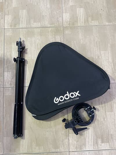 Godox soft box with stand