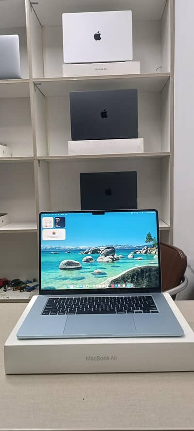 Macbook Air M4 2025 15" 16/512  sky blue box charger warranty