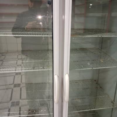 Veroline 2 door chilr for sale