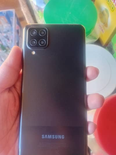 Samsung A12