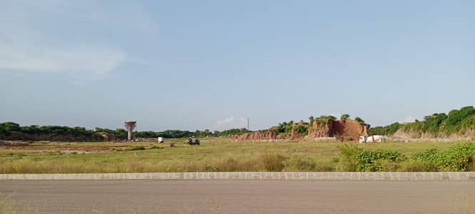 DHA Phase 5, Sector F , 8 Marla Plot ,top of the line location , best time for the investors