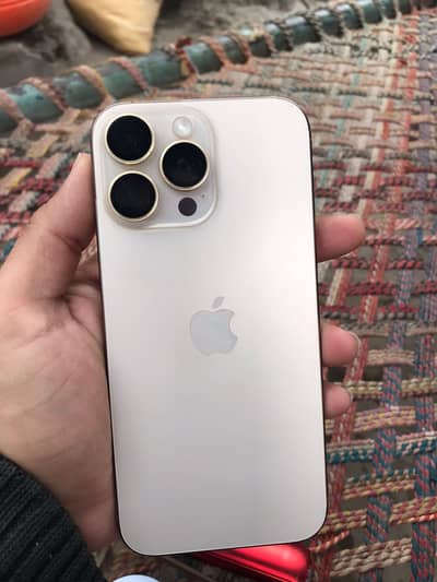 Apple iPhone 16 Pro Max jv