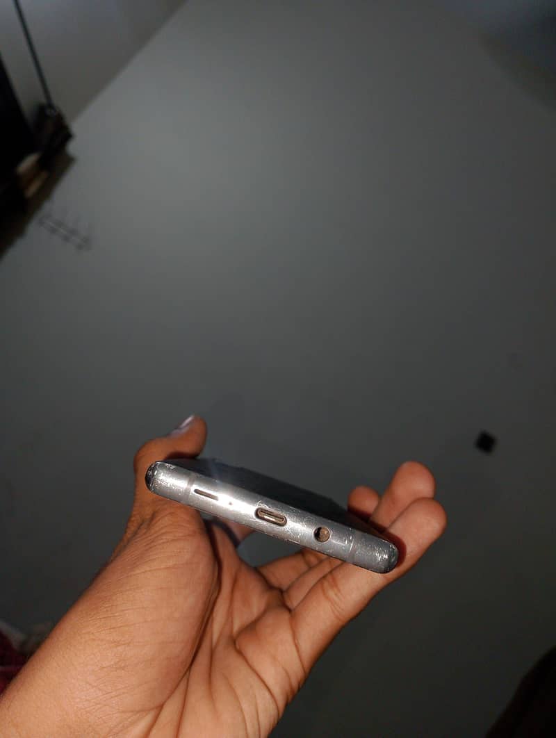 8/128 snapdragon processor 2